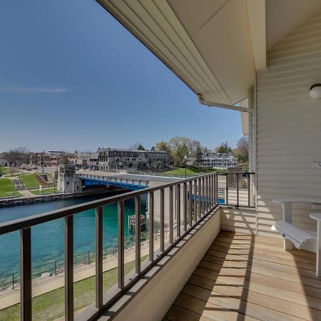 359 Edgewater Inn Charlevoix Ngoại thất bức ảnh