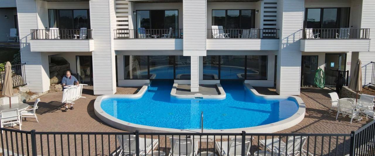 359 Edgewater Inn Charlevoix Ngoại thất bức ảnh
