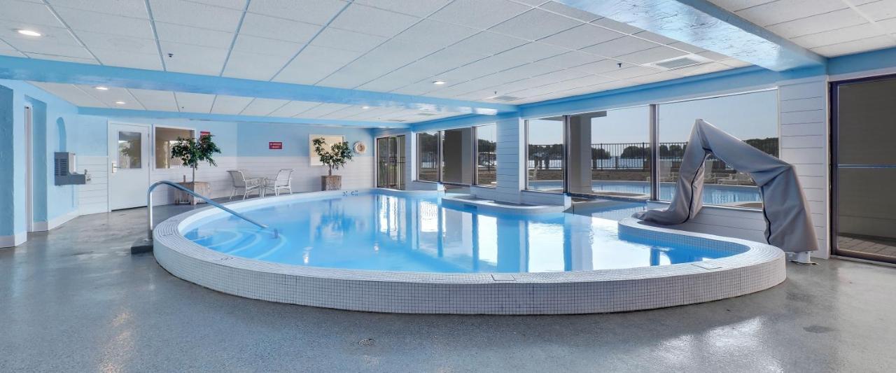 359 Edgewater Inn Charlevoix Ngoại thất bức ảnh